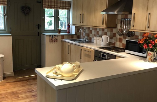 Wells Cottage | Lovely Character Cottage With Stunning Countryside Walks