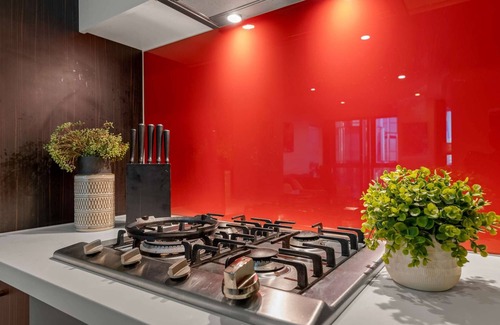 Melbourne Central Business District Apartment | Lovely City Escape with 2 Bedrooms, 2 Bathrooms Unit in Melbourne Central