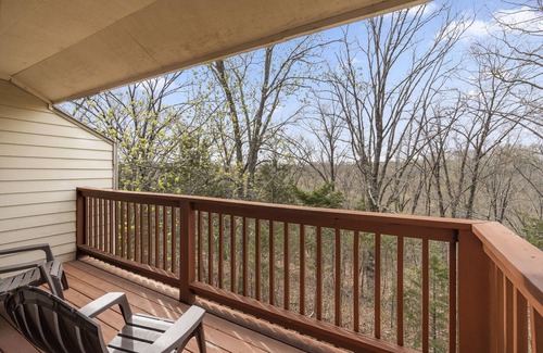 Branson West Condo | Lovely Condo in a Gorgeous, Gated Community near Silver Dollar City