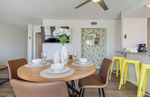 Destin Condo | LOVELY CONDO in the heart of Destin with sharednPOOL,Wi-Fi and PATIO
