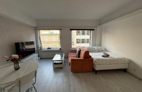 Upper Town Apartment | Lovely condo next to European Area