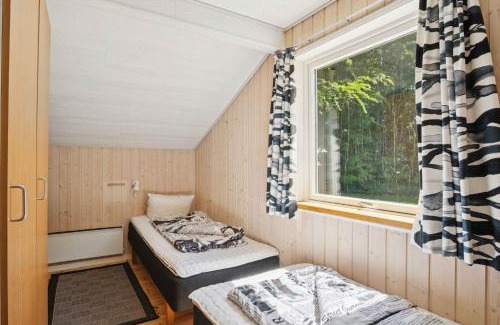 Arrild Ferieby House | Lovely Cottage In Arrild Ferieby