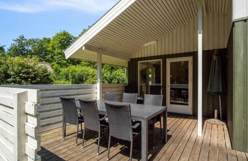 Arrild Ferieby House | Lovely Cottage In Arrild Ferieby