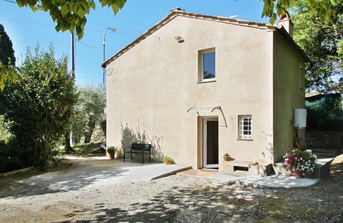 Capannori House | Lovely cottage in the park of a Renaissance Villa