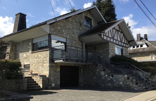 Walk Cottage | Lovely Cottage in Waimes near the Lake