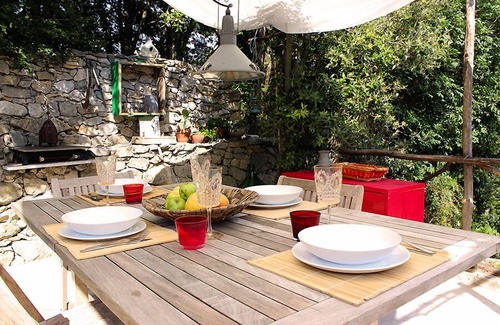 Lerici House | Lovely cottage, realized by the owner - an artist, pool, garden, great location