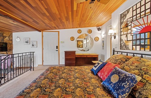 Gem County Bed & Breakfast | Lovely Couples Suite with Amazing Views and Privacy