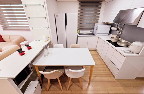 Yeoksam Apartment | lovely cozy apartment&extraordinary space of Seoul Gangnam [min 30day stay only]