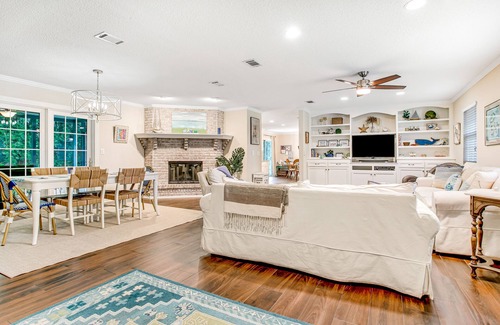 Fernandina Beach House | Lovely, dog-friendly home on 1 acre with fast WiFi & W/D - near the beach