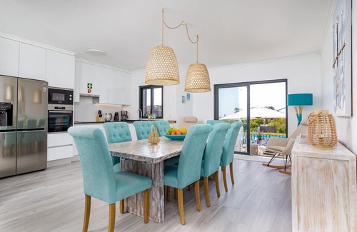 Manta Rota House | Lovely elegant 4 bed, 4 bath frontline house with stunning sea views and pool