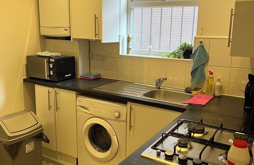 Holloway Apartment | Lovely Entire Flat with Private Garden in Islington/Central London