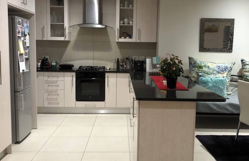 Bloubergstrand House | Lovely family friendly 4-bedroom house in Bloubergstrand, Cape Town