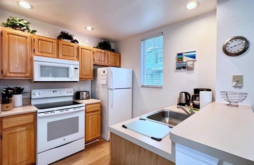 Venetian Bay Villages House | Lovely Family Town home in Great Location
