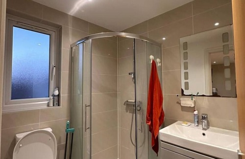Crofton Park Apartment | Lovely flat in Brockley, SE4