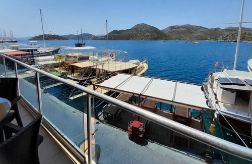 Mentese Apartment | Lovely Flat with Sea View near Beach in Bozburun