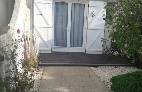 Saintes-Maries-de-la-Mer Apartment | Lovely new apartment 10 minutes walk from the beach!