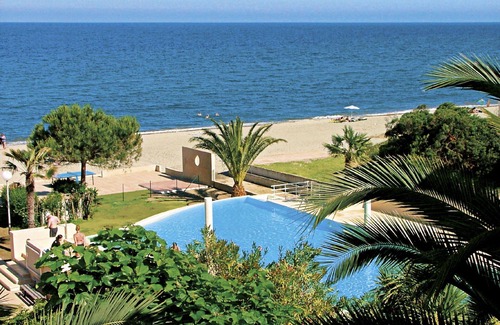 Santa-Lucia-di-Moriani Apartment | Lovely apartment for 4 guests with pool, internet, A/C, TV, pets allowed and parking