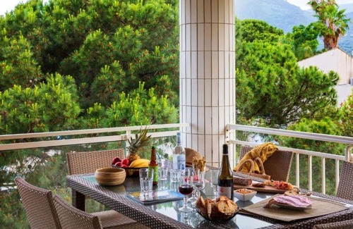 Santa-Lucia-di-Moriani Apartment | Lovely apartment for 6 people with A/C, internet, pool, TV, pets allowed and parking