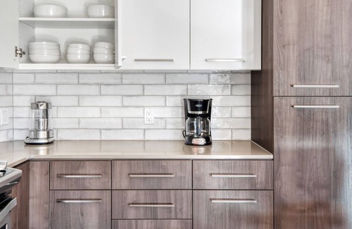 Fremont Apartment | Lovely Fremont 1BR w/ Gym, Pool & W/D, nr BART, by Blueground
