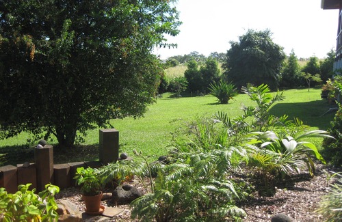 Ninole Apartment | Lovely garden cottage, Hamakua waterfall district, 100% solar