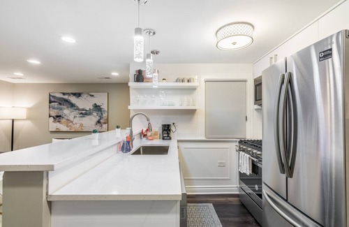 Park West Apartment | Lovely Garden Set up is Perfect for Your Morning Coffee or a Drink After Some Great Blues Music at Kingston Mines by AllSet Turnover