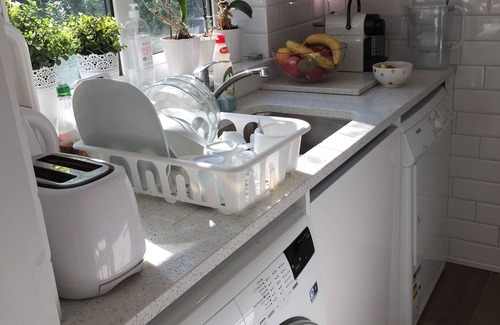 Cleveland Apartment | lovely garden studio flat sleeps up to 4 people