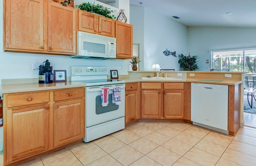 Biggar House | Lovely Getaway in Danforth Lakes with Private Pool and Tree-Lined Lanai