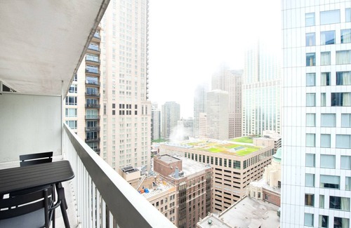 Rush and Division Apartment | Lovely Gold Coast Convertible w/Terrace near the L by Blueground
