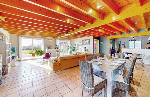 Saint-Jean-d'Eyraud House | Lovely home in Eyraud-Crempse-Maurens