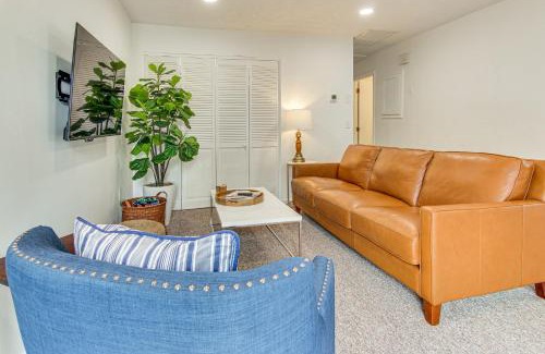 Druid Hills Apartment | Lovely Hendersonville Apt with Deck 1 Mi to Main St