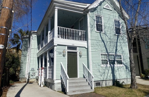 Westside House | Lovely & Historical 3BR - Balcony - Central Location