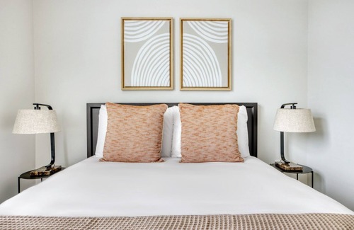 Hoboken Apartment | Lovely Hoboken 2BR w/ Gym, W/D & Elevator, near Waterfront, by Blueground