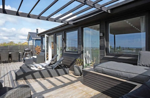 Karrebksminde House | Lovely holiday home with sea view