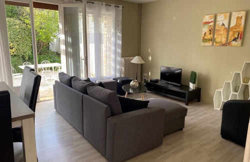 Carcassonne House | Lovely holiday home overlooking medieval city