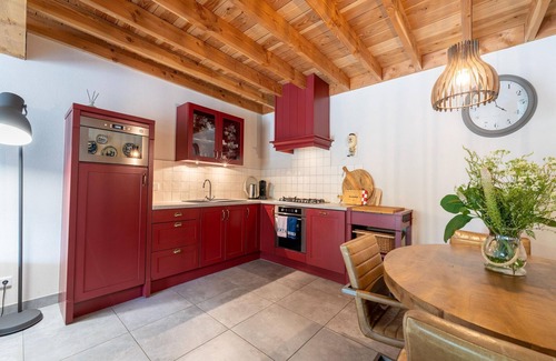 Nistelrode House | Lovely Holiday Home in Nistelrode near Lake