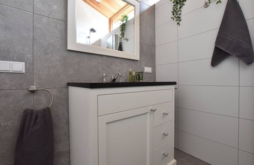 Nistelrode House | Lovely Holiday Home in Nistelrode near Lake