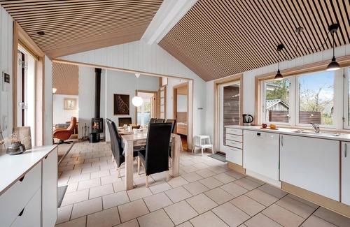Ringkøbing-Skjern Municipality House | Lovely holiday home with large outdoor spa, indoor spa and sauna close to.
