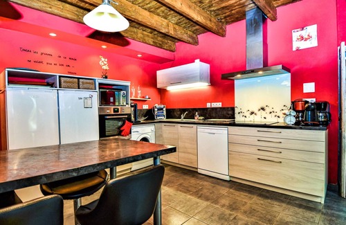 Pont-Saint-Esprit House | Lovely home in Pont-Saint-Esprit