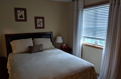 Gansevoort House | Lovely Home In A Great Neighborhood! Close to Saratoga, Lakes & Parks!