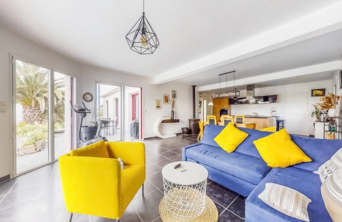 Audierne House | Lovely home in Audierne with WiFi