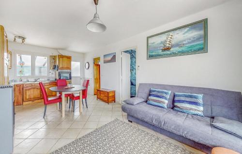 Woignarue House | Lovely Home In Ault With Wifi