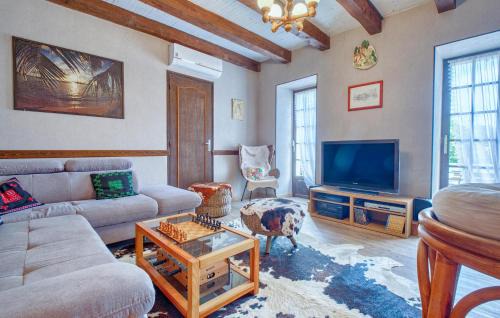 Beauregard-de-Terrasson House | Lovely Home In Beauregard-De-Terrasso