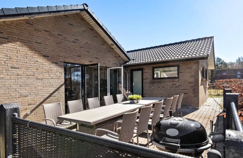 Øer Strand House | Lovely home in Ebeltoft with sauna