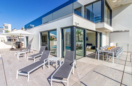 Finestrat House | Lovely home in Finestrat with WiFi