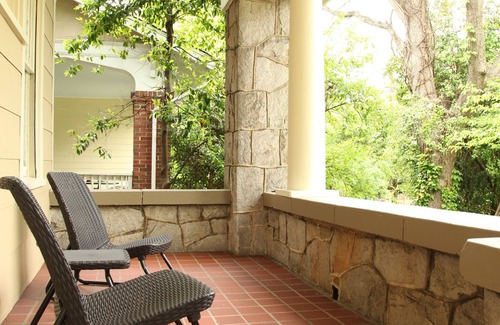 Virginia Highland House | Lovely Home in Heart of Virginia Highlands