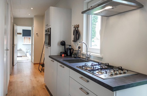 Heinkenszand House | Lovely home in Heinkenszand