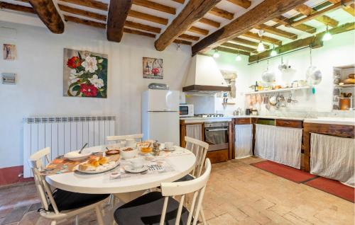 Casoli House | Lovely Home In Località Cocolaio Of San