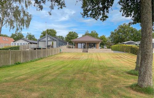 Sunds House | Lovely Home In Sunds With House Sea View