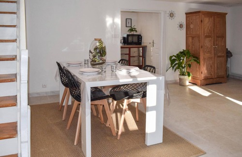 Tremeven House | Lovely home in Tréméven with WiFi