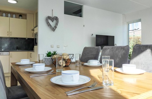 Vlagtwedde House | Lovely home in Vlagtwedde with sauna